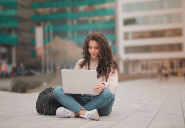 ONLINE INDIVIDUALNI RAZGOVOR